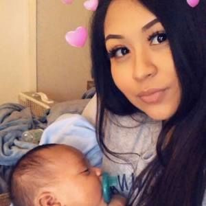 Meet your Posher, Mariela